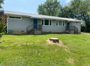 1302 Maple St, Greenbrier, TN 37073