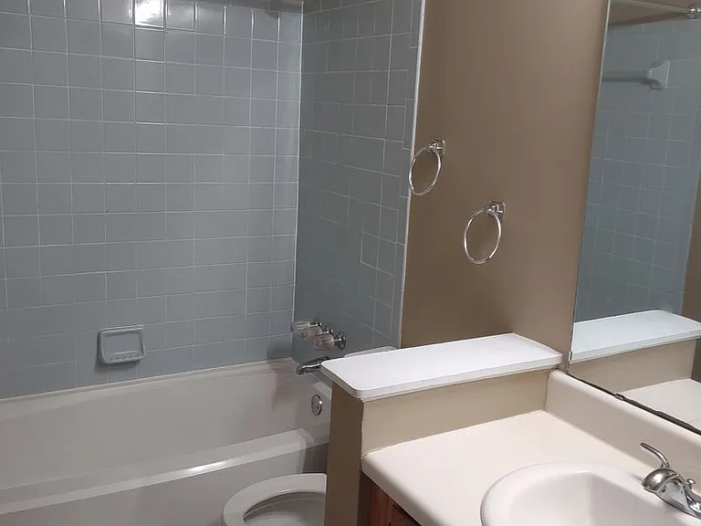 202 Hookston Way — Photo 12