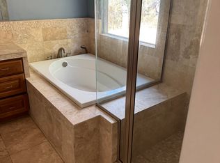 10 Eastview Dr, Applegate, CA 95703