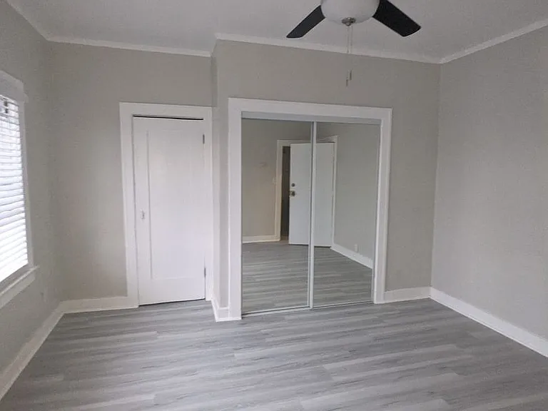 832 W Florence Ave #7A — Photo 2