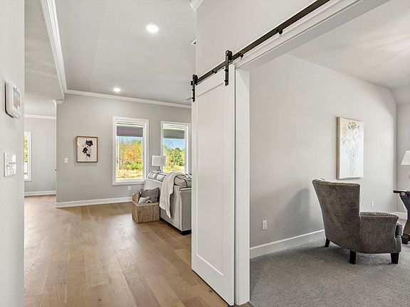 Example of Staged Brant Point floor plan - Features and Finishes may vary based on product availabil