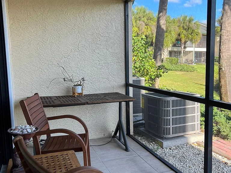 648 Yardarm Dr — Photo 4