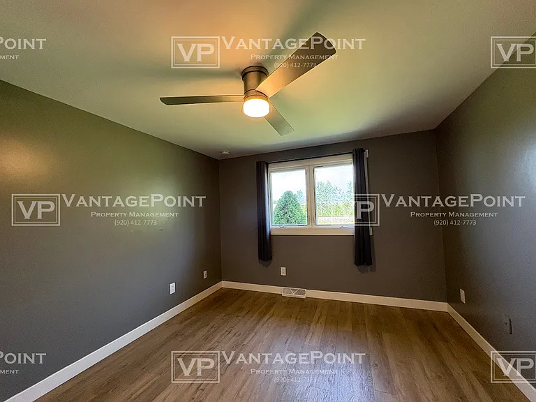 2234 Crary St — Photo 16