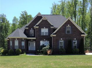 160 Panther Creek Ct, Winston Salem, NC 27107