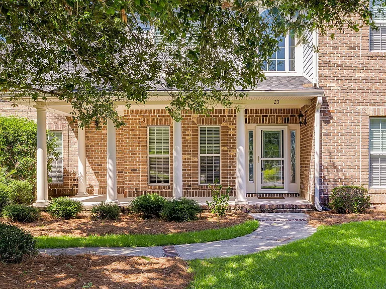 23 Lake Heron Ct W — Photo 2