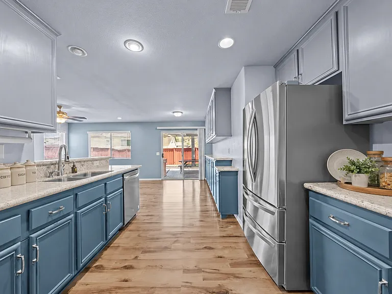 23522 Cheyenne Canyon Dr — Photo 3