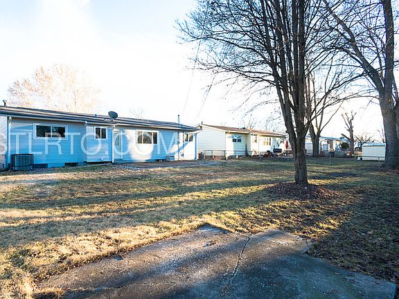 5th image of 2175 Collier Dr