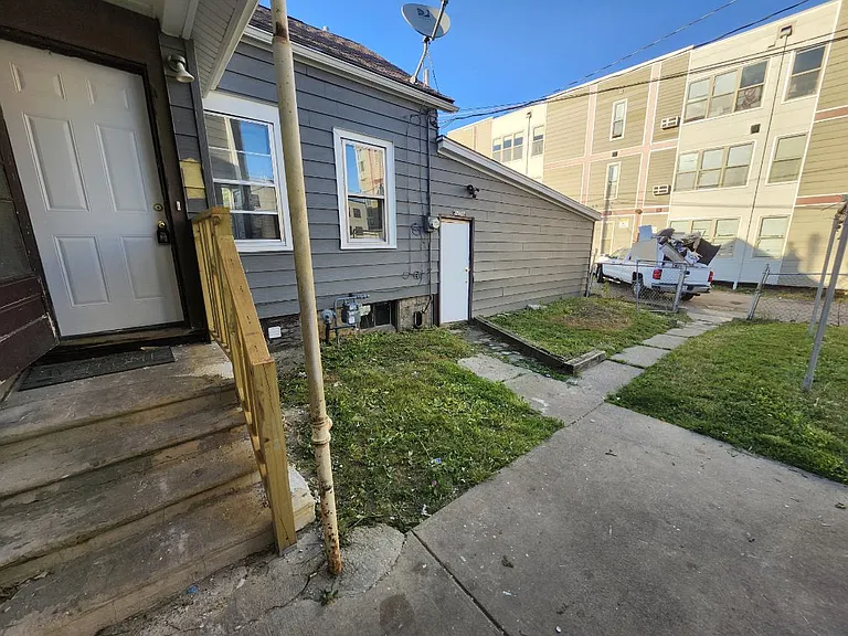 1230 W Highland Ave #3 — Photo 16