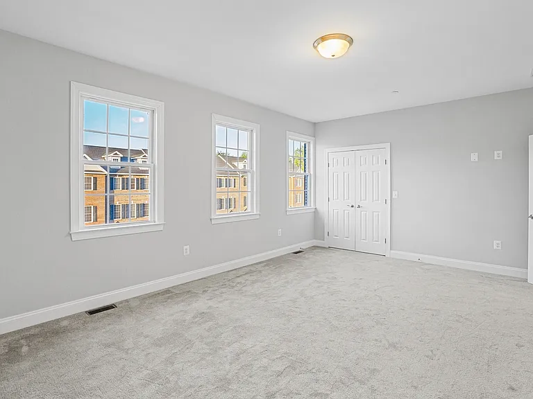 981 Rye Dr — Photo 22
