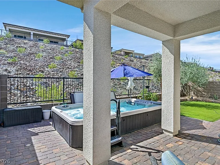 111 Ibiza Lake Dr — Photo 29