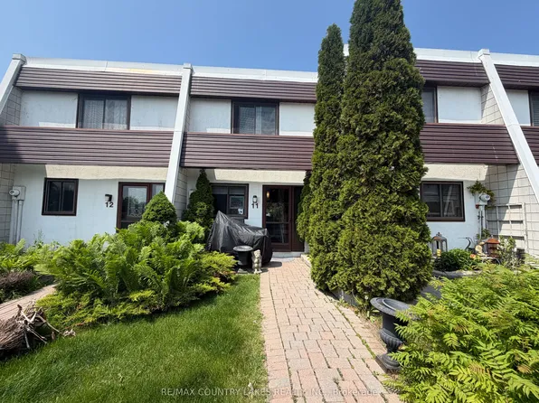 1 Paradise Blvd #11, Ramara, ON L0K 1B0