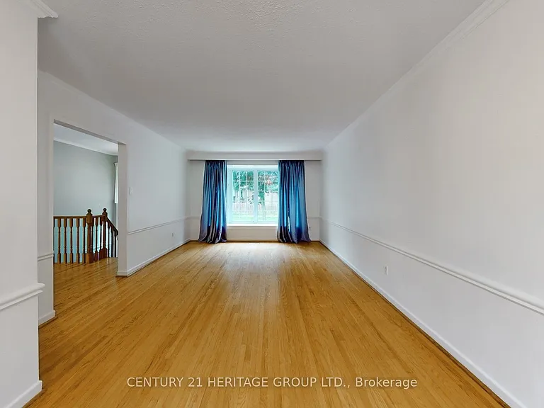 1 Dunsinane Dr — Photo 8