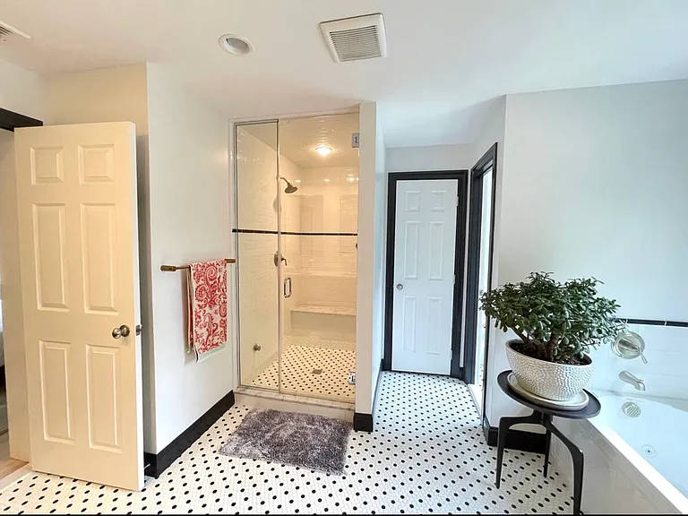 465 Springs Fireplace Rd — Photo 15