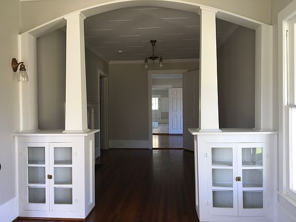 Front Entry Hall