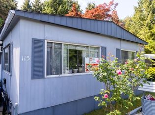 8220 King George Blvd #115, Surrey, BC V3W6E1