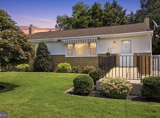 1913 Sanford St, Philadelphia, PA 19116