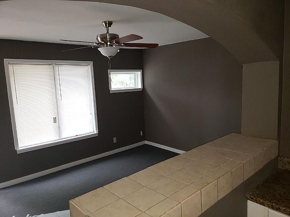 3rd image of 1409 Mardell St