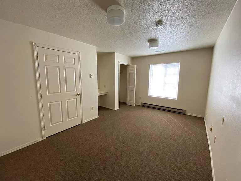 Highland Apartments — Photo 8