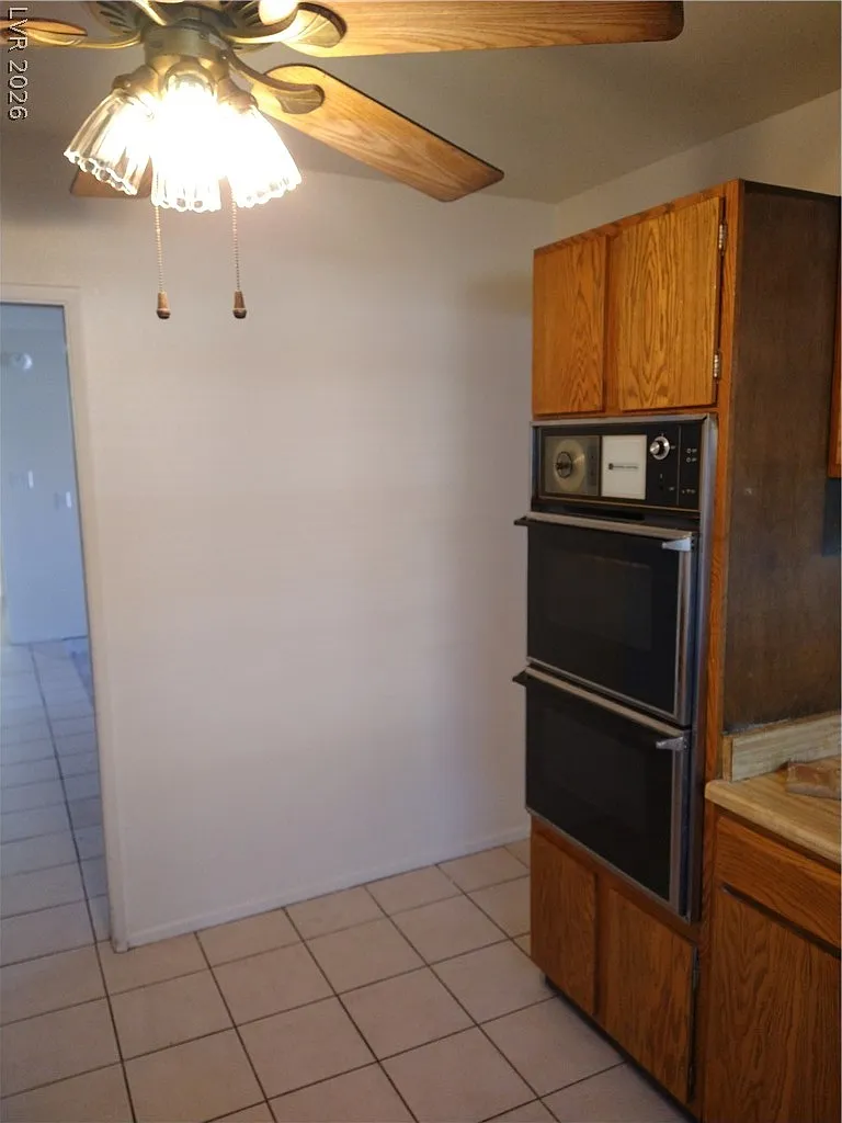 3 bed, 2.0 bath, 1620 sqft, $1,800 — Photo 4