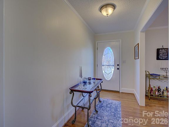 5th image of 4613 Amberside Dr