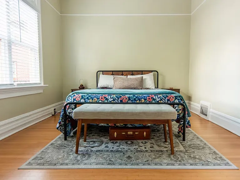 975 E 1st Ave #4 — Photo 8