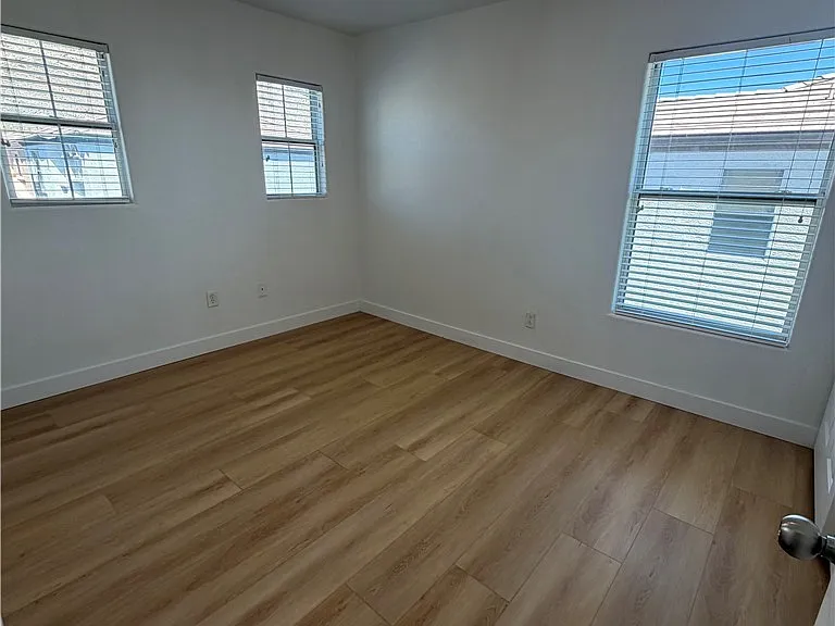 3420 Balanced Rock St — Photo 5
