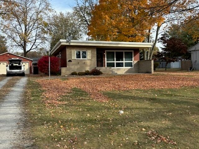 2nd image of 12 Linda Ln