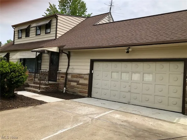 5065 Taylor Dr, Bedford Heights, OH 44128