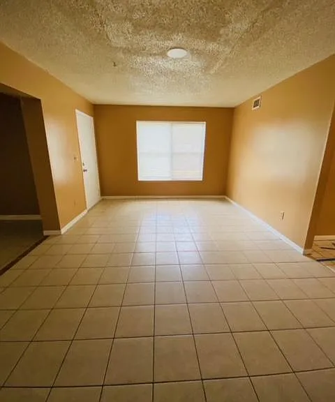 8151 La Marne Dr — Photo 3
