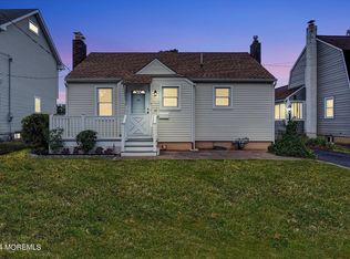 39 Watson Pl, Eatontown, NJ 07724