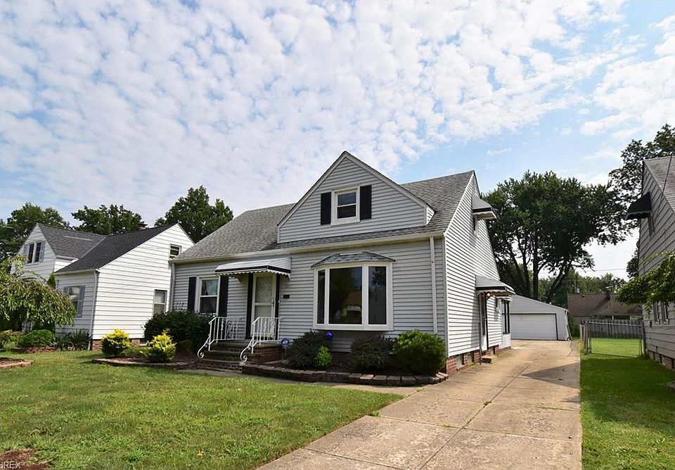 1st image of 29740 Green Dr