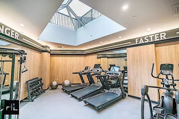 Rented by Highline Residential | media 23