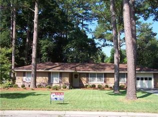 77 S Cromwell Rd, Savannah, GA 31410