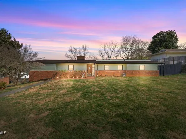 589 Dogwood Dr, Kingsport, TN 37663