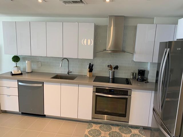 1st image of 1600 NE 1st Ave #2402