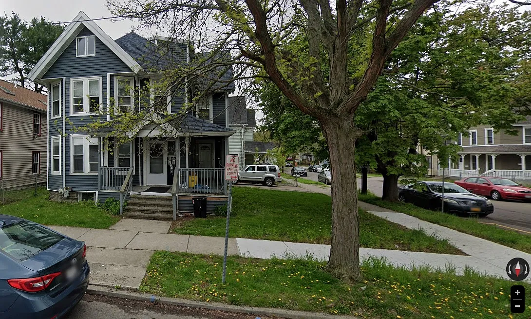 35 Seminary Avenue (ADM) - 3 — Photo 1