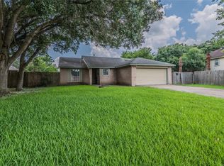 2410 Pheasant Creek Dr, Sugar Land, TX 77498