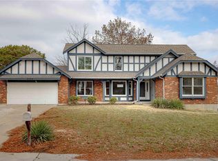 2750 Sherborn Ln, Saint Charles, MO