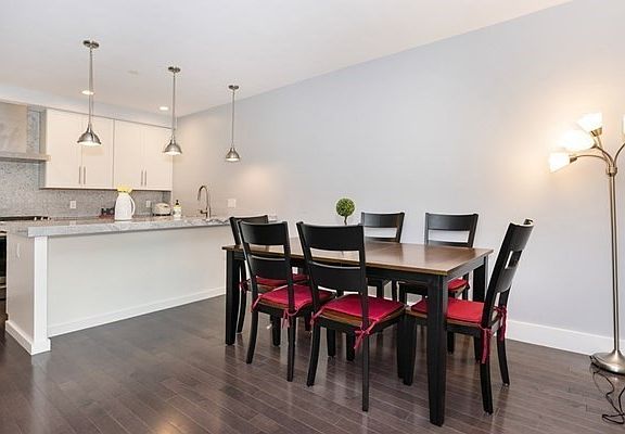 2nd image of 150 W Broadway Unit 203
