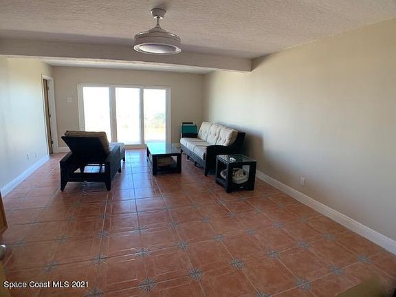 4th image of 1923 Highway A1a APT C1
