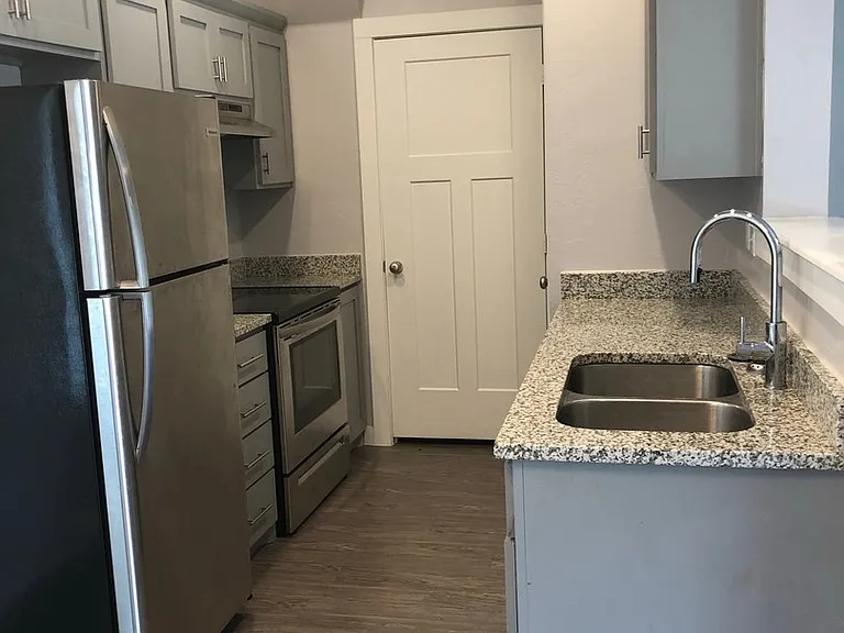 40 Q St NW — Photo 14