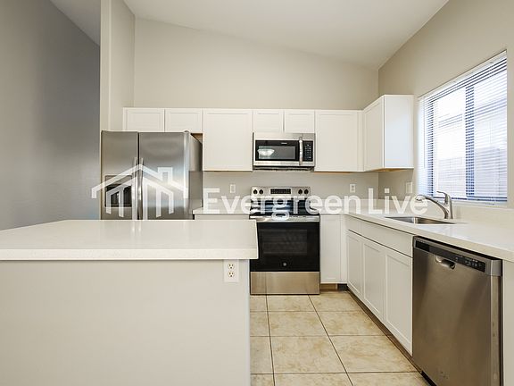 4th image of 6038 N 68th Dr