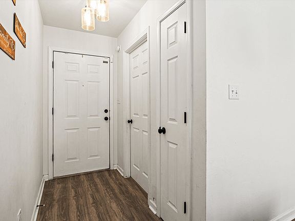 5th image of 4528 Eltham Park