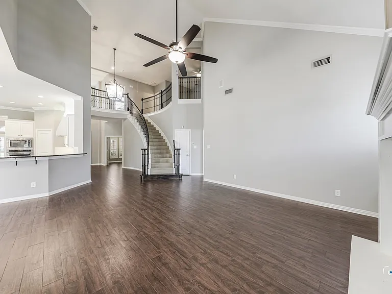 5619 Travis Dr — Photo 32
