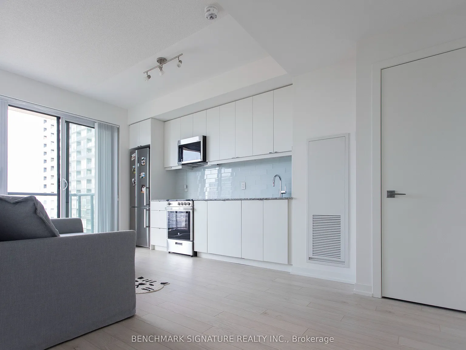 1 bed, $2,200 — Photo 4