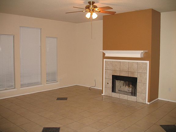 2nd image of 8528 Rainy Lake Dr