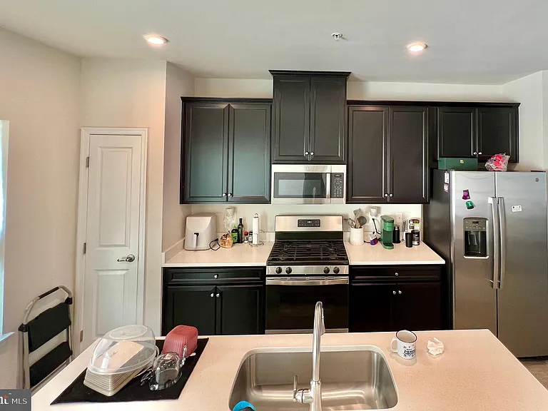 105 Caswell Dr — Photo 6