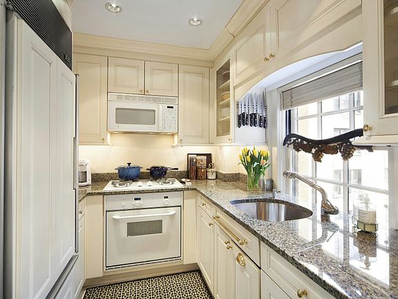 3rd image of 120 E 75th St #9-B