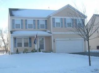 411 Richmond Ave, Elburn, IL 60119