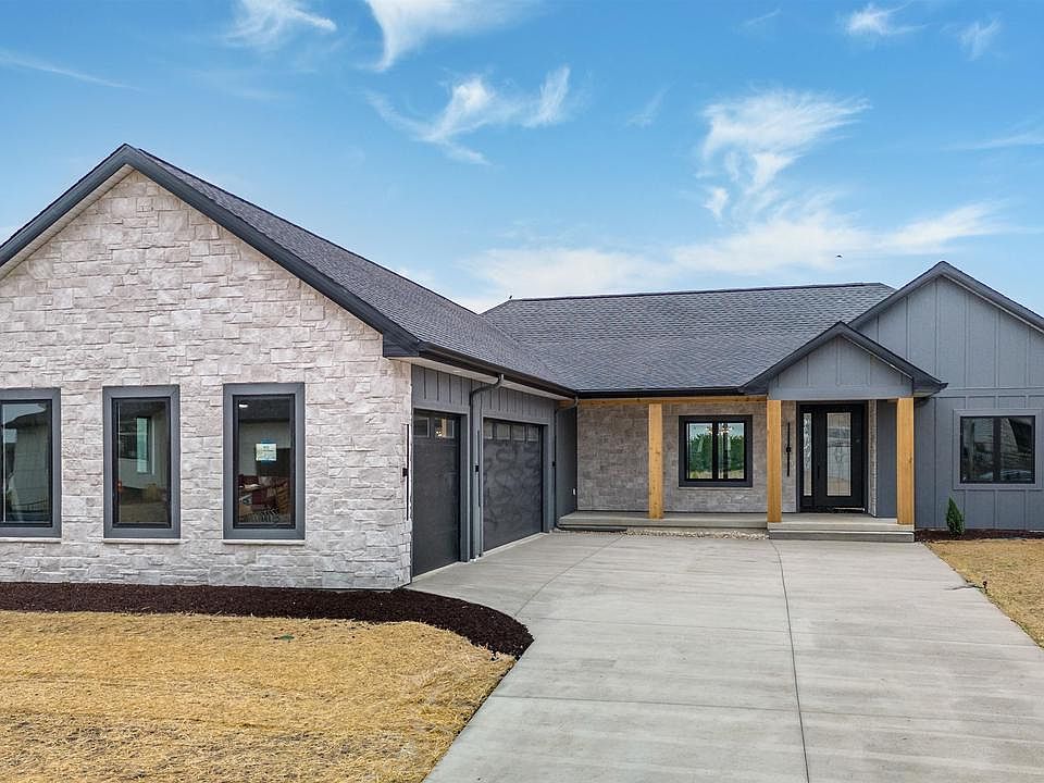 1st image of 635 Rustic Rise Way